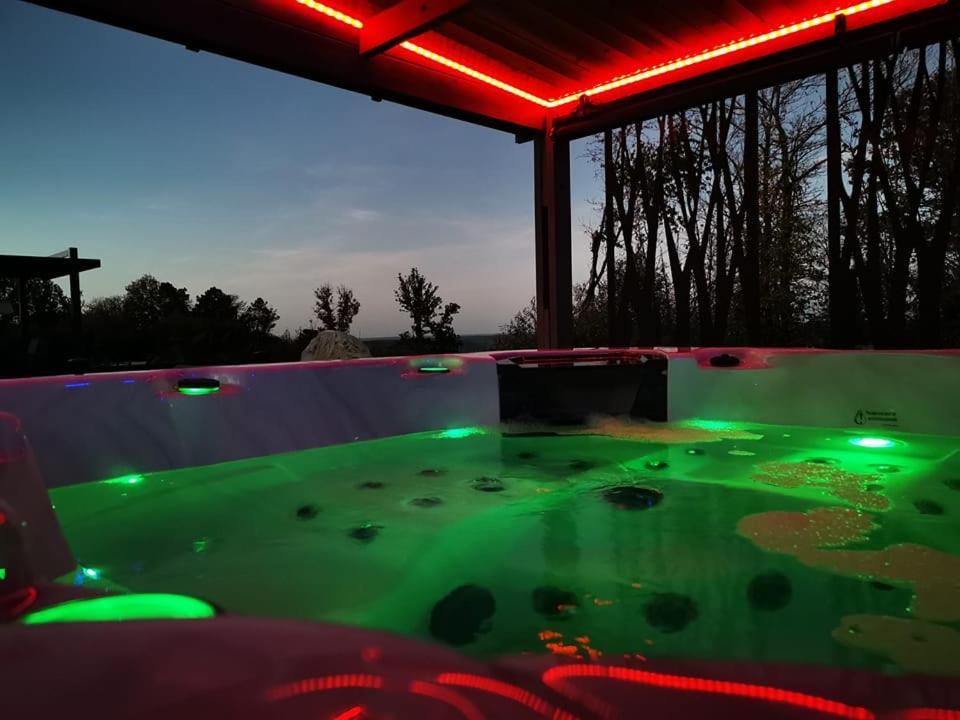"Notre Bastide" Maison Et Table D'Hotes Traditionnelle Et Vegetarienne, Piscine, Jacuzzi, Clim, , A 5 Mn De Sarlat Marcillac-Saint-Quentin Kültér fotó